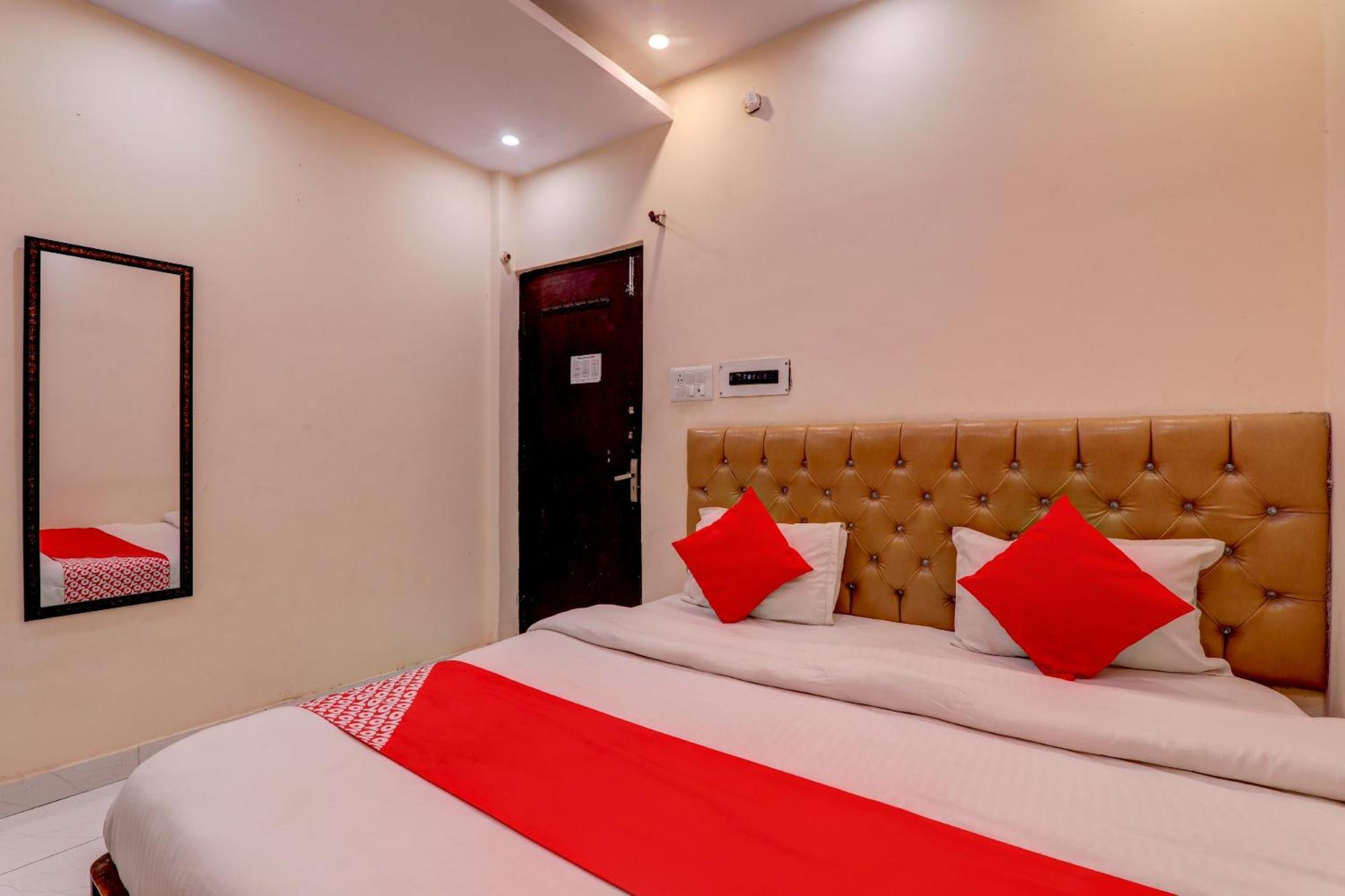 Hotel O Moon Palace Near Sahara Ganj Mall ラクナウ エクステリア 写真