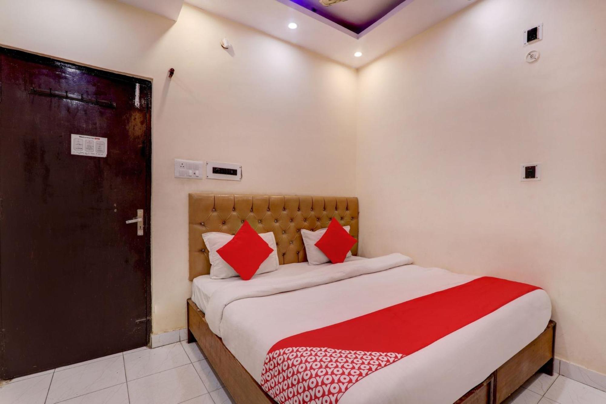 Hotel O Moon Palace Near Sahara Ganj Mall ラクナウ エクステリア 写真